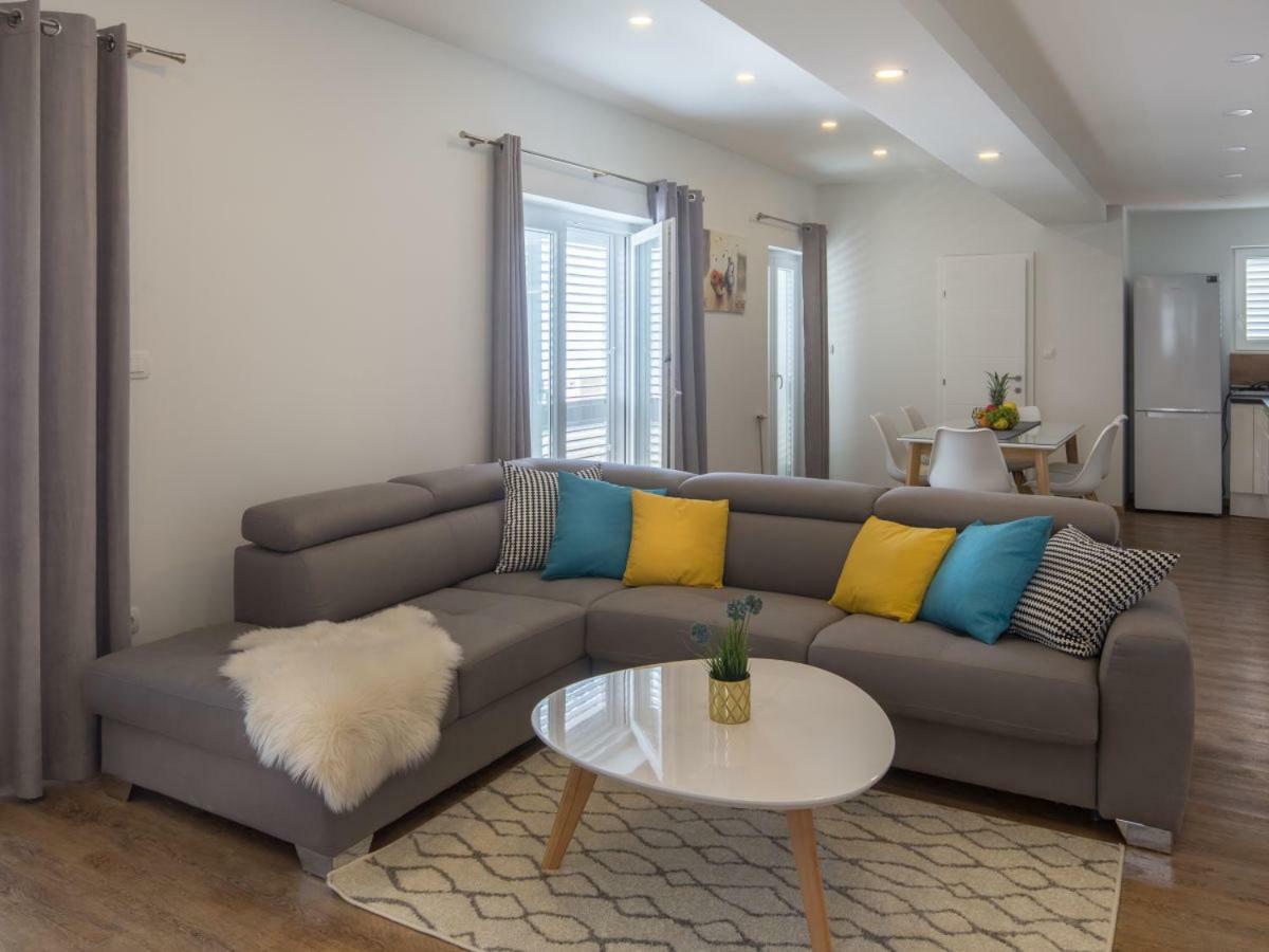 פודסטראנה Apartment Villa Franko Maris מראה חיצוני תמונה