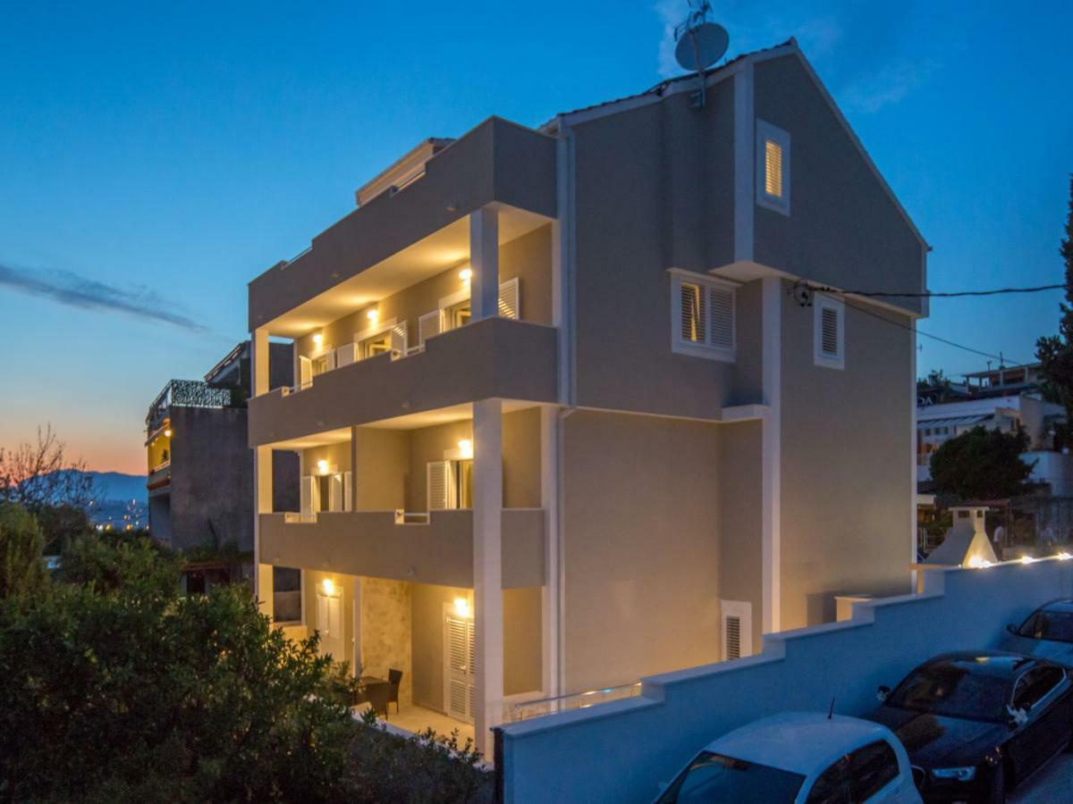 פודסטראנה Apartment Villa Franko Maris מראה חיצוני תמונה