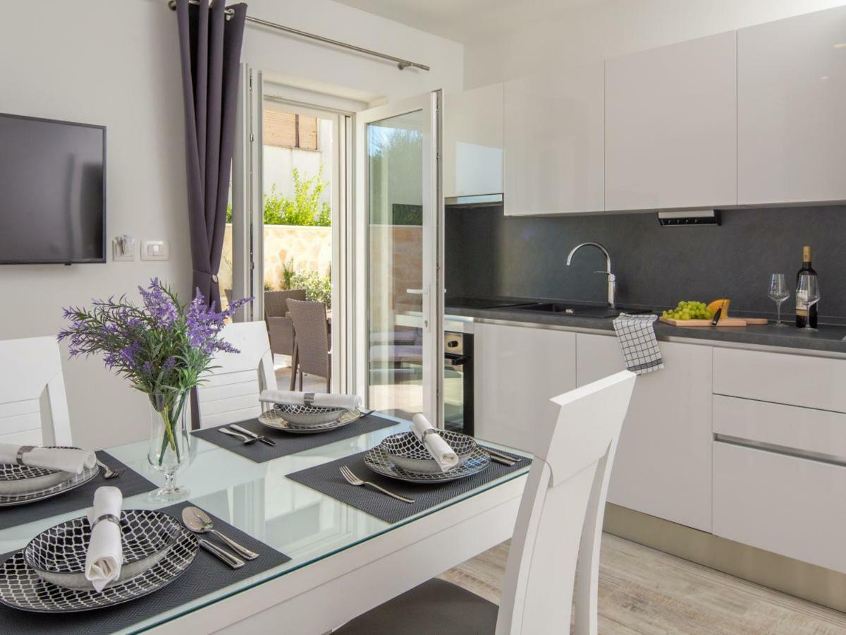 פודסטראנה Apartment Villa Franko Maris מראה חיצוני תמונה