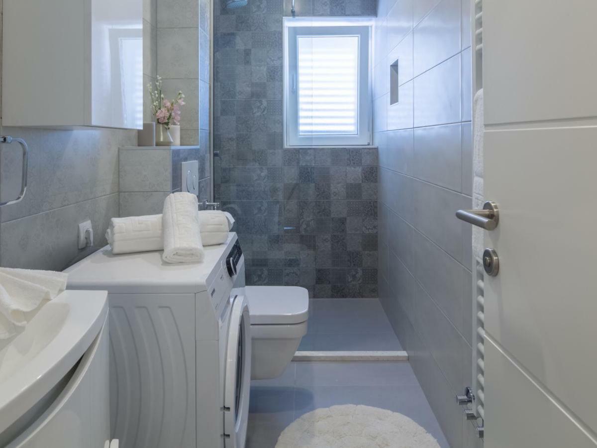 פודסטראנה Apartment Villa Franko Maris מראה חיצוני תמונה