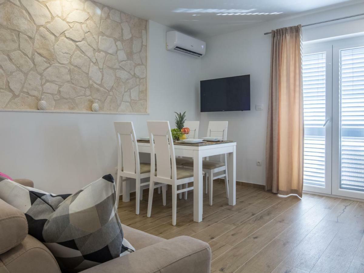 פודסטראנה Apartment Villa Franko Maris מראה חיצוני תמונה