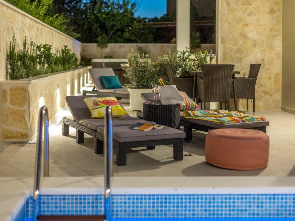 פודסטראנה Apartment Villa Franko Maris מראה חיצוני תמונה